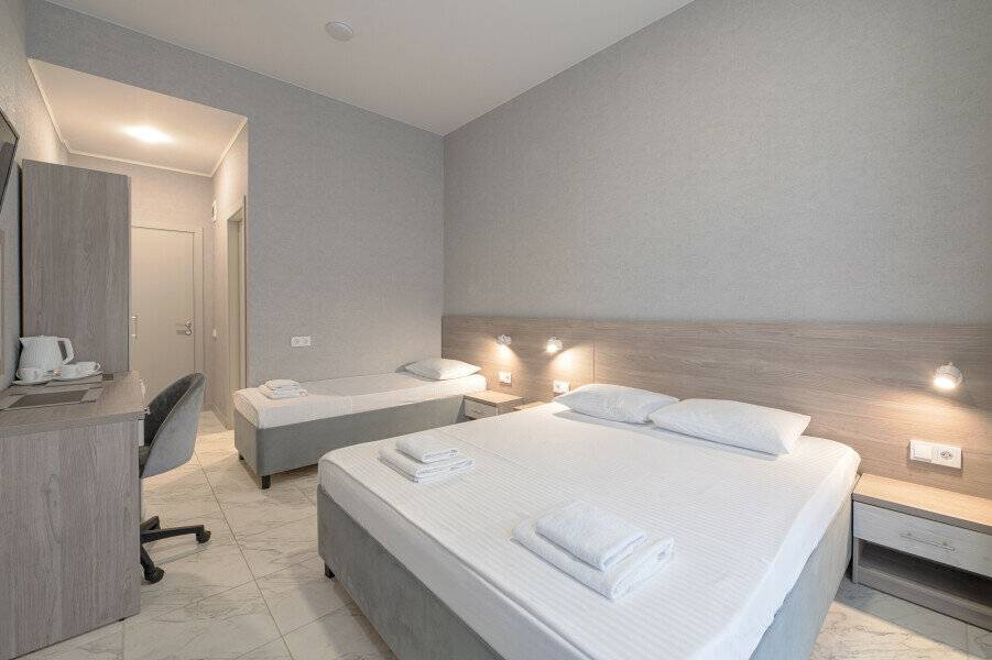 Фотографии номера Комфорт премиум в Гостинице Эллада Лазаревское