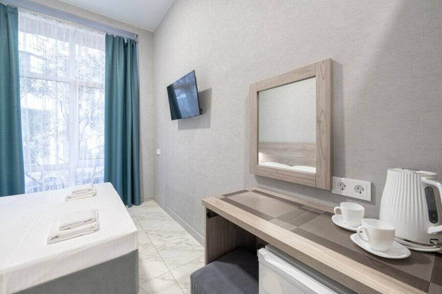 Фотографии номера Стандарт улучшеный в Гостинице Эллада Лазаревское