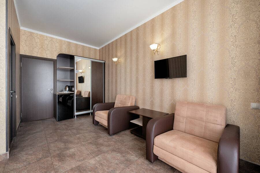 Фотографии номера Делюкс в Гостинице Эллада Лазаревское