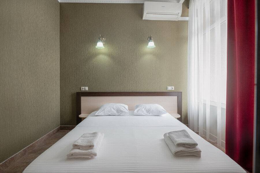 Фотографии номера Семейный в Гостинице Эллада Лазаревское