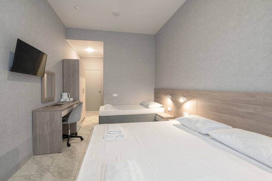 Фотографии номера Комфорт премиум в Гостинице Эллада Лазаревское